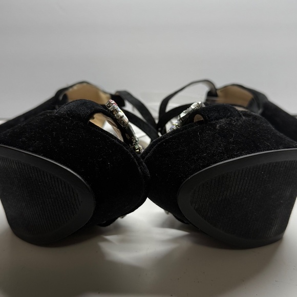 Qupid 5 in suede crisscross platform heels - Picture 6 of 7